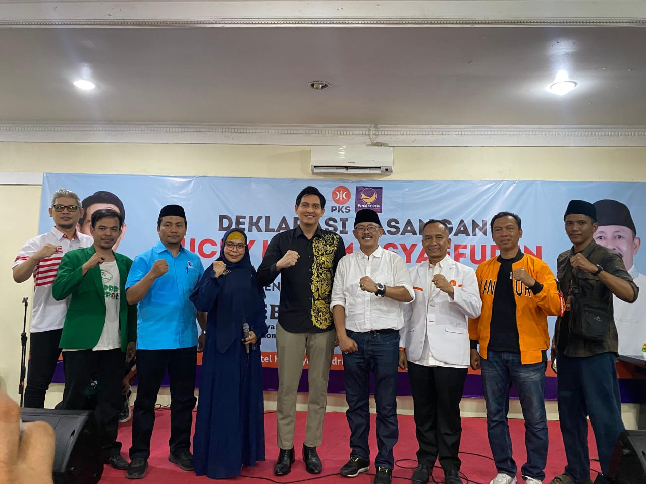 Deklarasi Pasangan Calon Bupati dan Wakil Bupati Indramayu Dipadati Massa