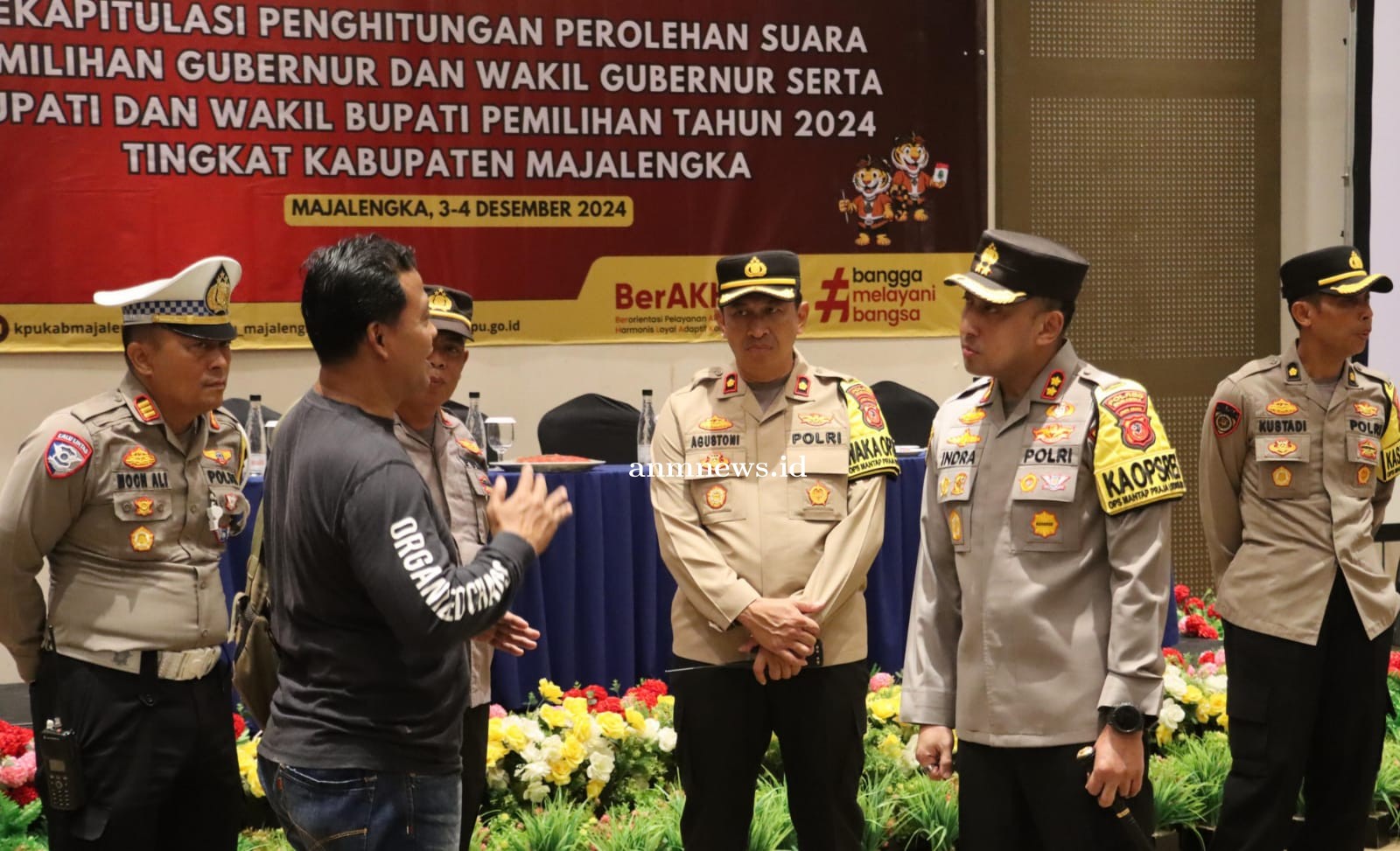 Kapolres Majalengka Pimpin Pengamanan Rekapitulasi Suara Pilkada 2024 Tingkat KPUD