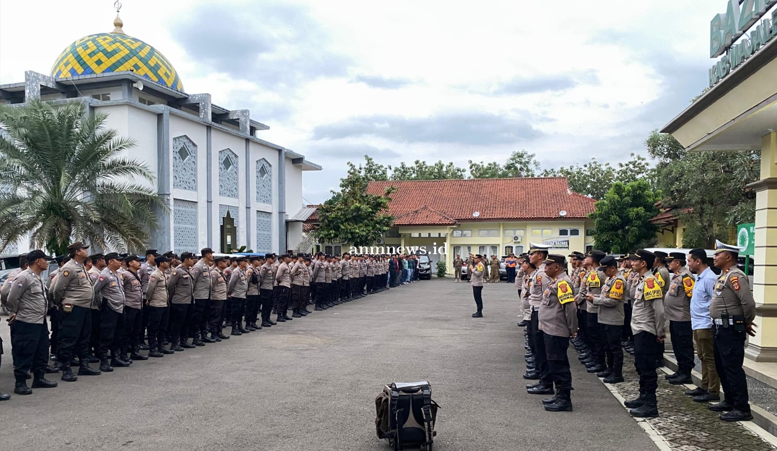 Wakapolres Majalengka Pimpin Apel Konsolidasi Usai Pleno Rekapitulasi Terbuka Berjalan Kondusif