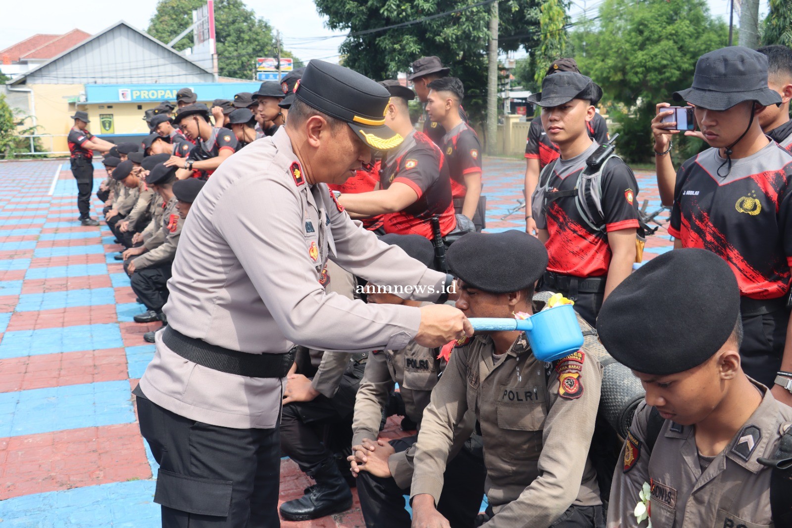 Upacara Penutupan Tradisi Pembaretan Bintara Remaja Sat Samapta Polres Majalengka