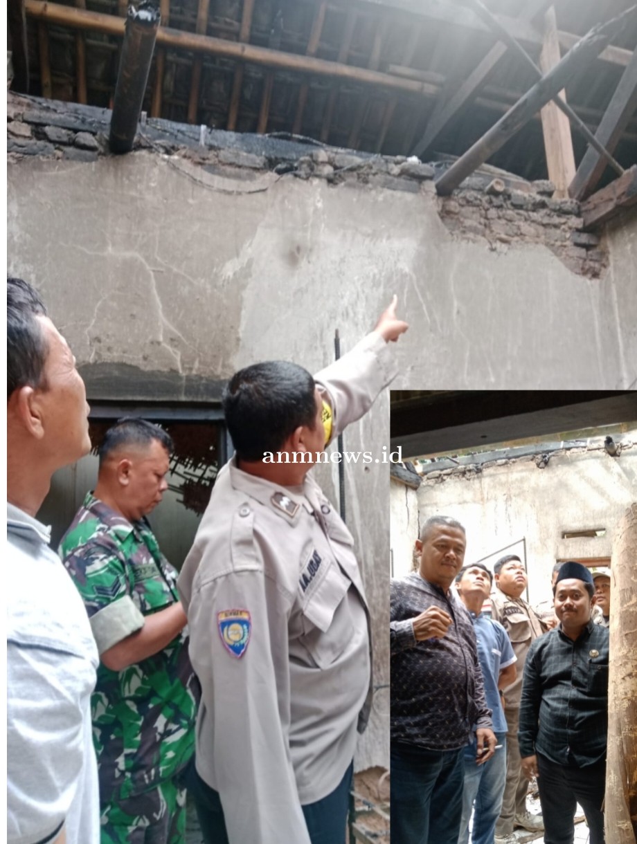 Si Jago Merah Lahap Rumah Warga Desa Mindi