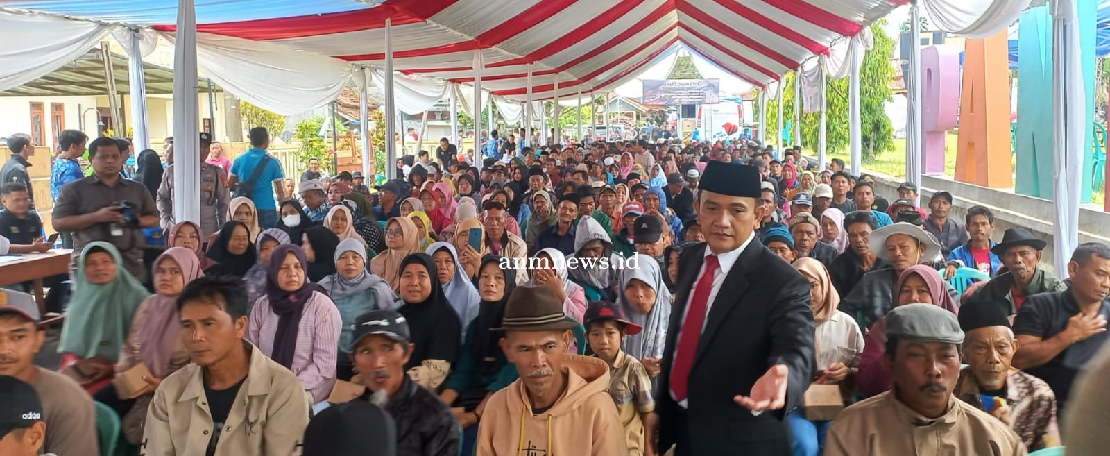 Ribuan KPM di Majalengka Dapatkan Bantuan BLT DBHCT