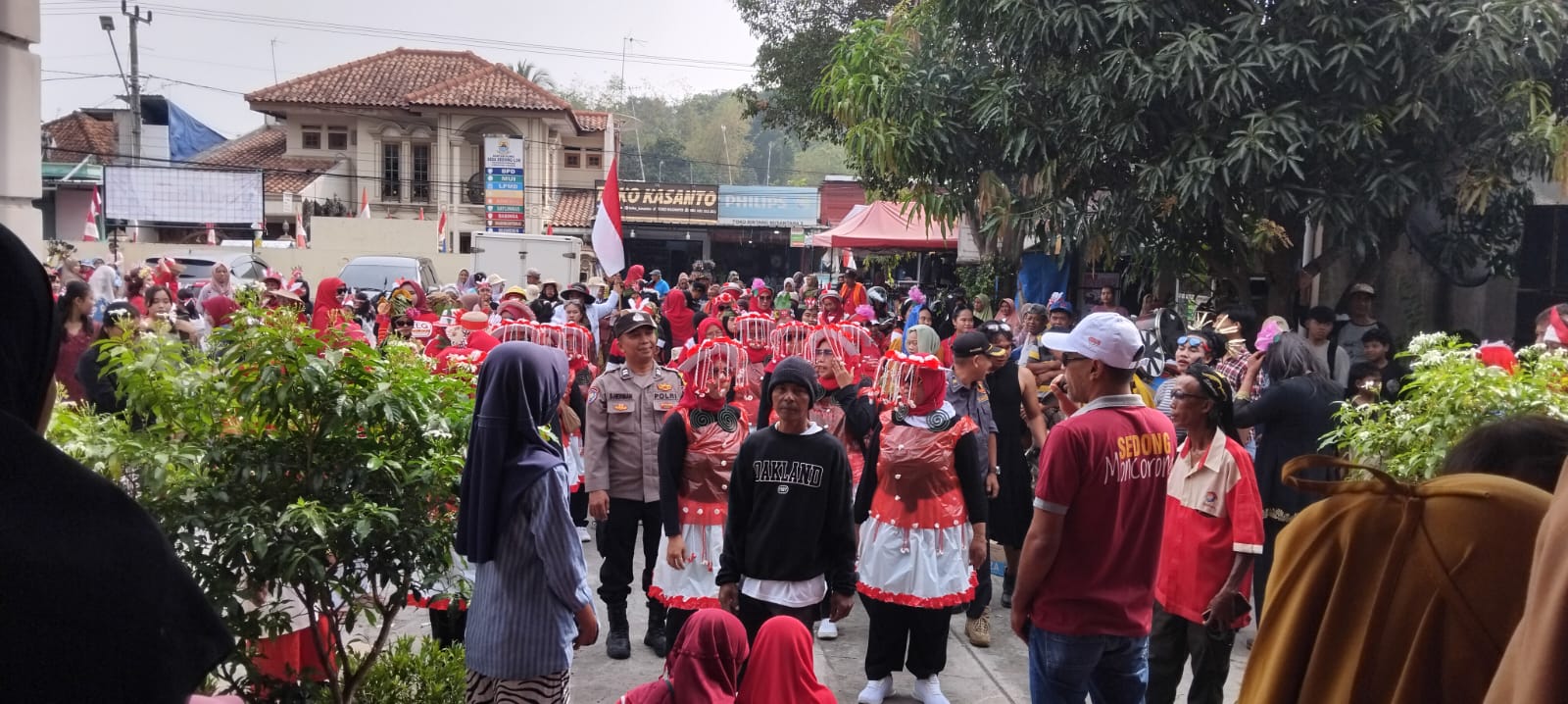 Kemeriahan Karnaval Budaya Munjulnangka Sedong