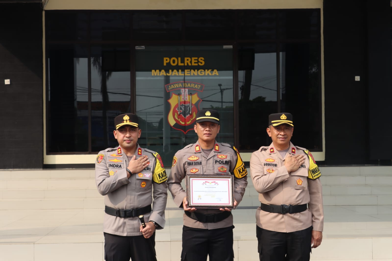Kapolres Majalengka Pimpin Upacara Penyerahan Piagam Penghargaan Kompolnas Award 2024