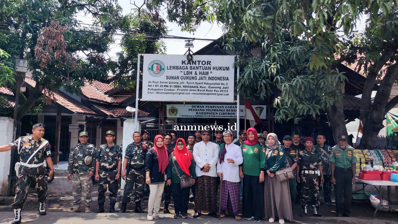 DPC PSIB Kab Cirebon Peringati Hari Pahlawan Yang Ke 65, Ziarahi Makam Wali Sanga