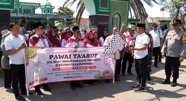 Camat Kandanghaur Melepas Acara MTQ Tingkat Kabupaten Indramayu