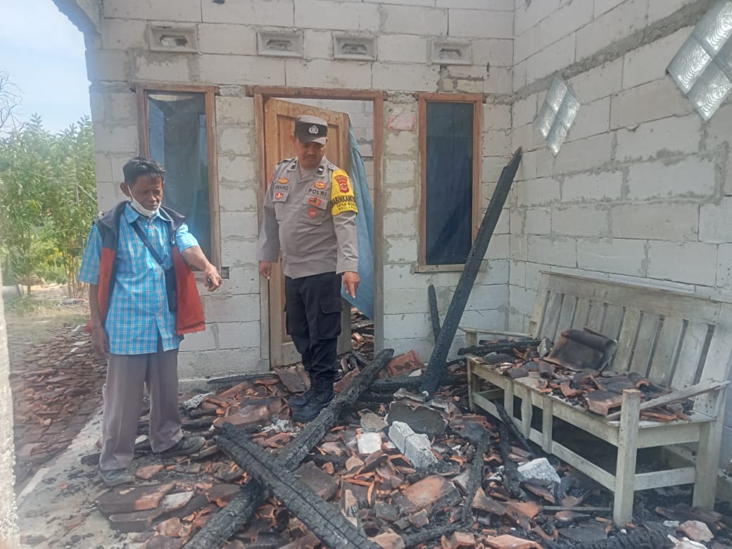 Satu Buah Rumah Milik Lansia di Desa Nunuk Ludes Terbakar