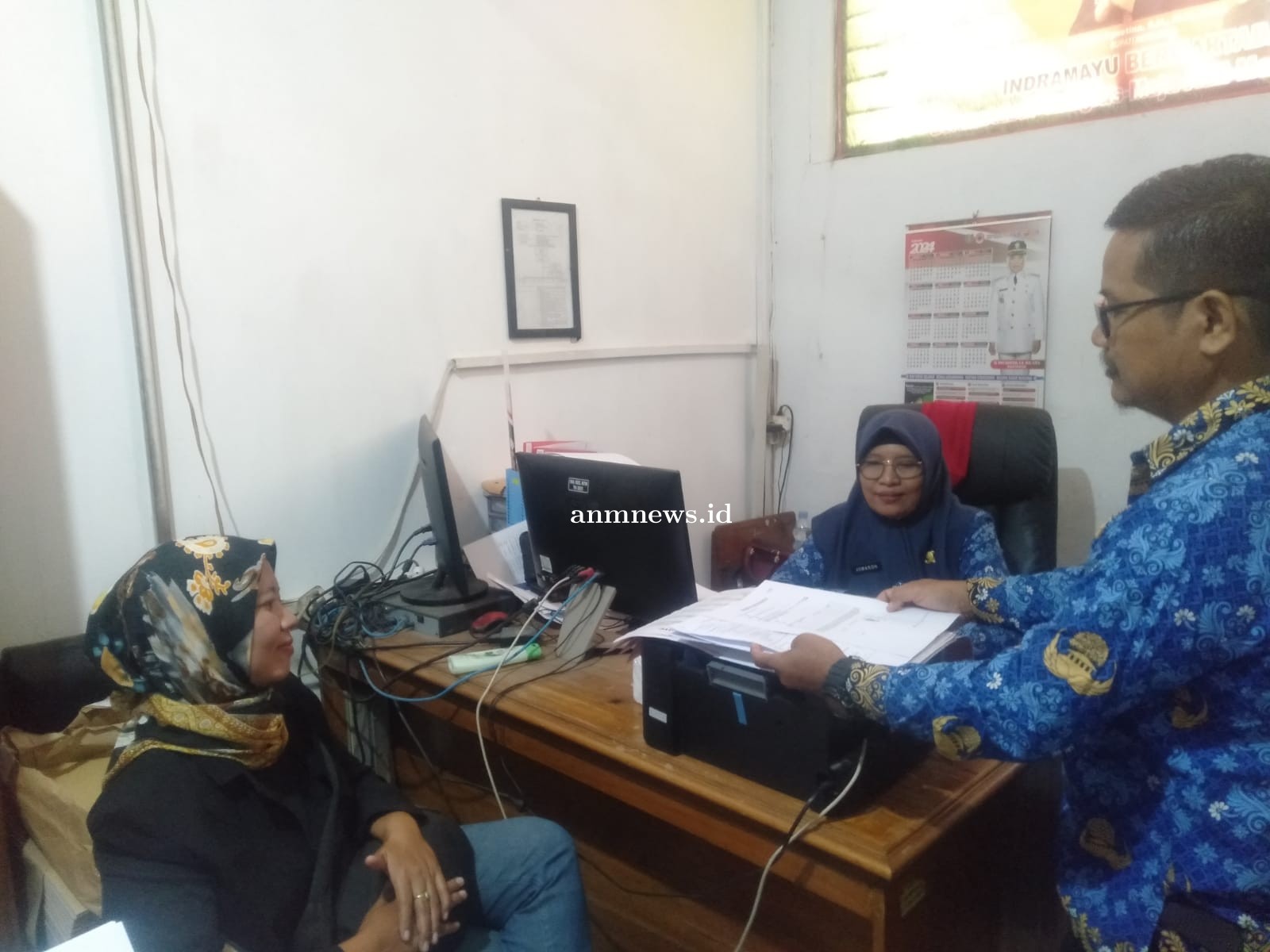 Kasi Yanmas Kecamatan Kertasemaya Tegaskan Tidak Ada Pungli Dalam Pelayanan