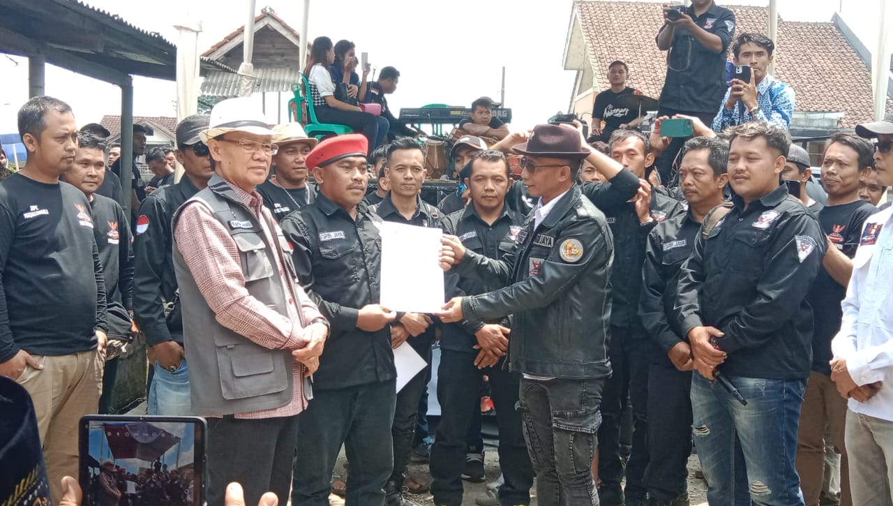 Deklarasi dan Penyerahan SK GRIB JAYA PAC ARGAPURA Dihadiri Cabup Majalengka
