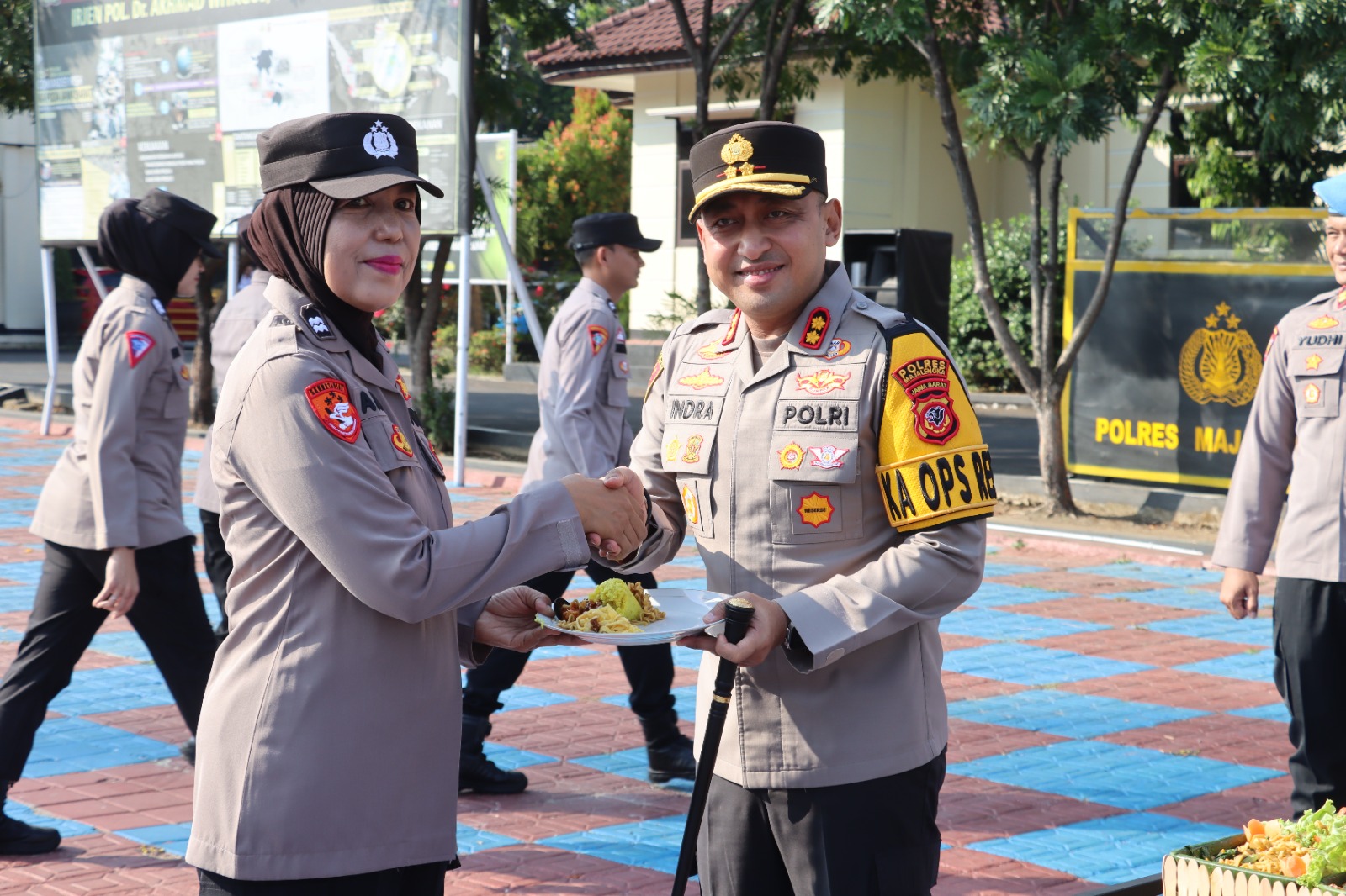 Kapolres Majalengka Pimpin Apel Bersama Peringati Hari Jadi ke-76 Polwan RI