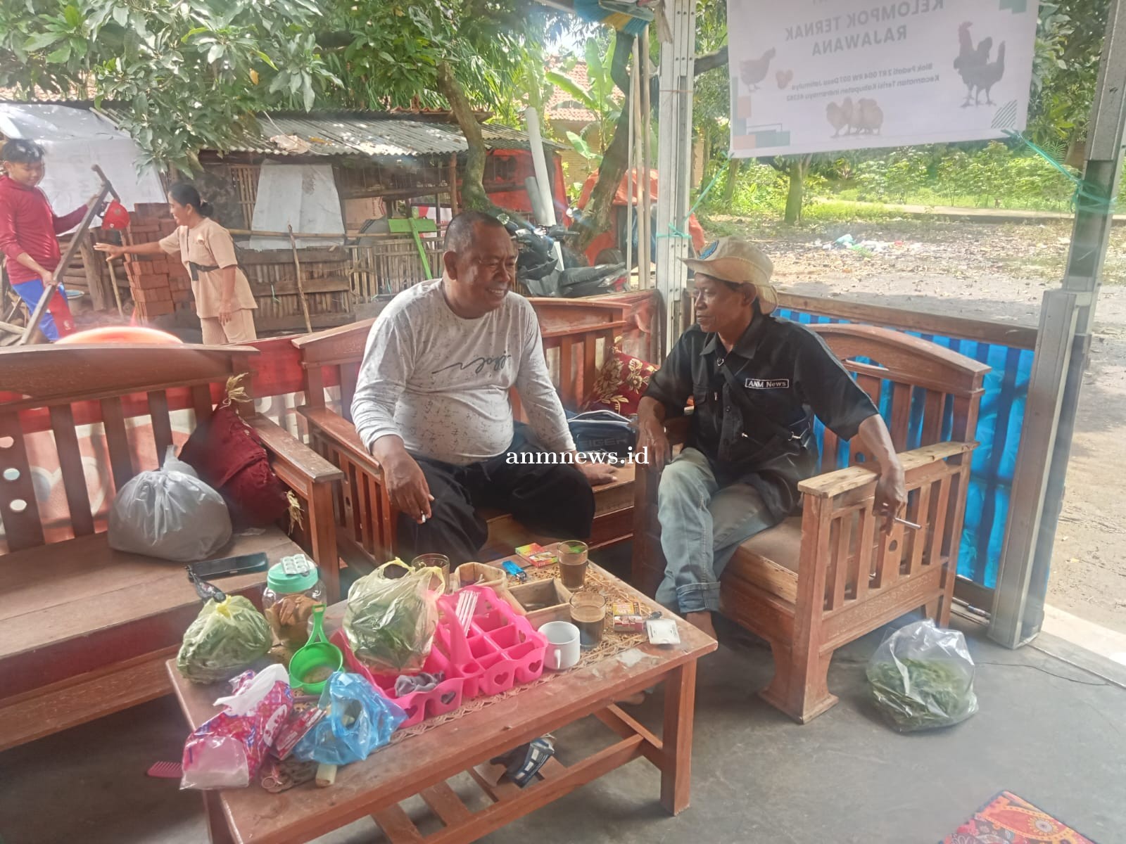 Kuwu Jatimulya dan kasi kesra berkomitmen mendukung program Pemerintah dalam menekan Stunting