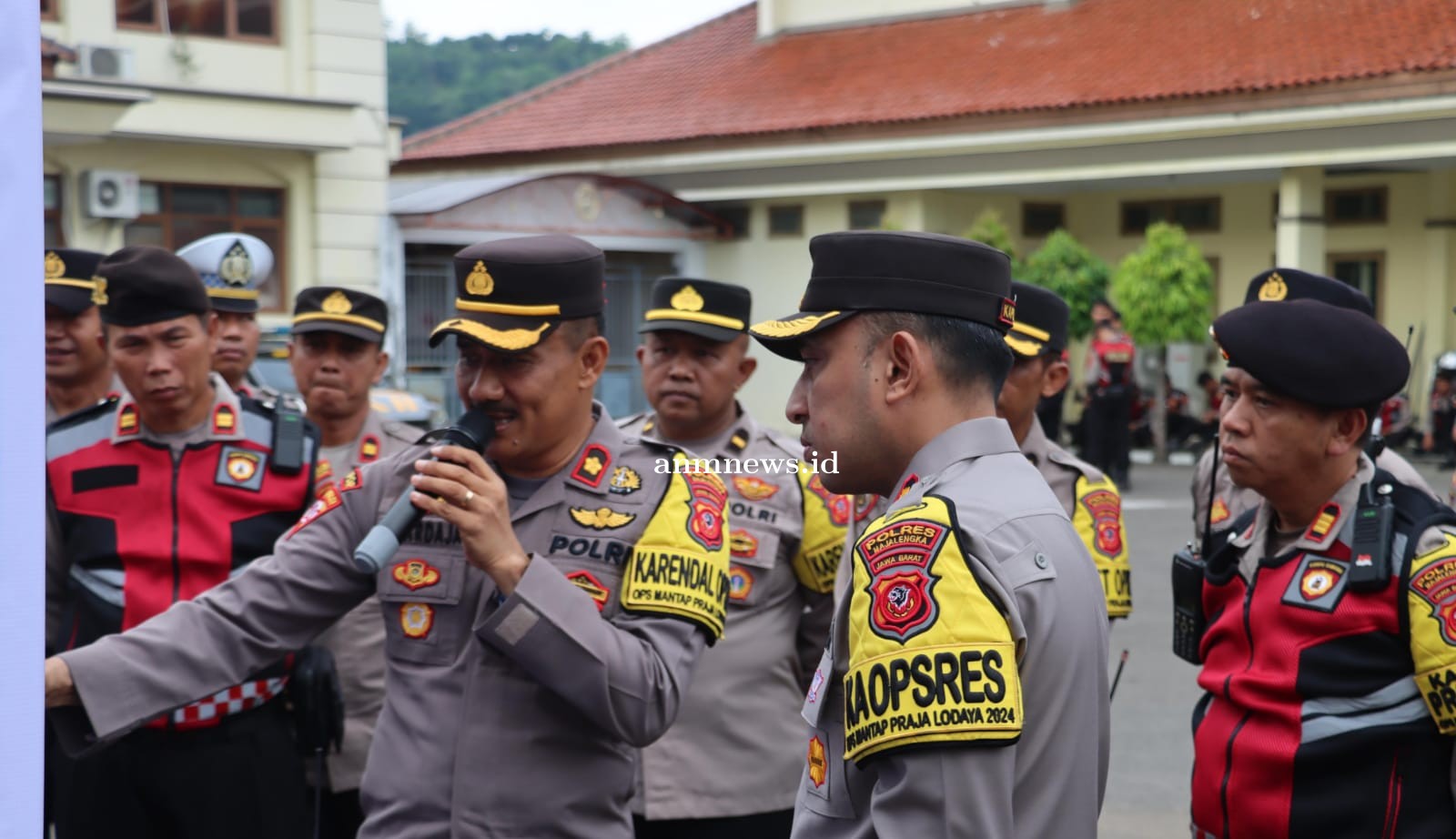 Kapolres Majalengka Pimpin Apel Pengamanan Rapat Rekapitulasi Suara Pilkada 2024 Tingkat Kabupaten