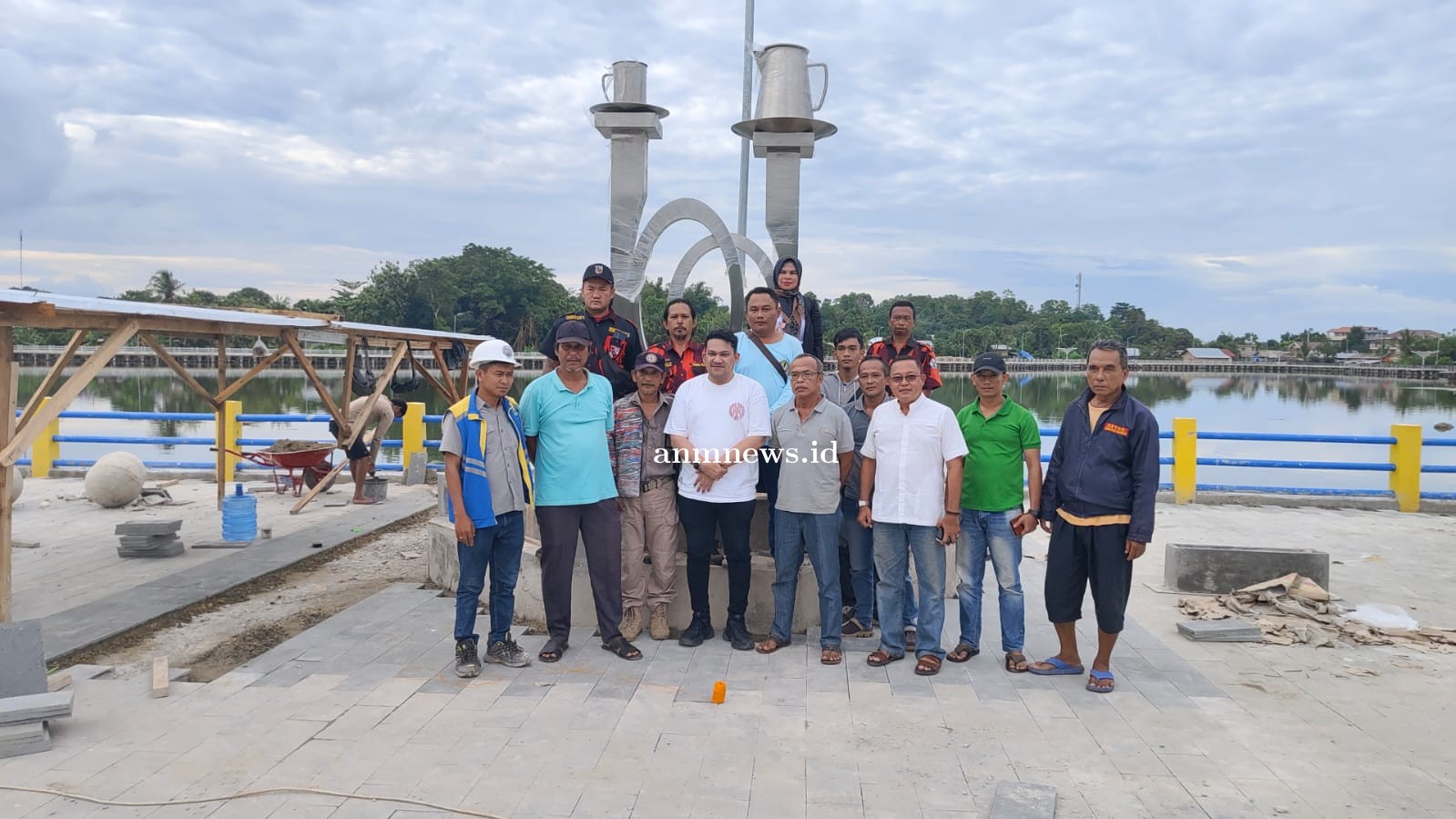 Tugu Warung Kopi: Ikon Baru Belitung Timur di Kawasan Situ Konservasi Kolong Minyak