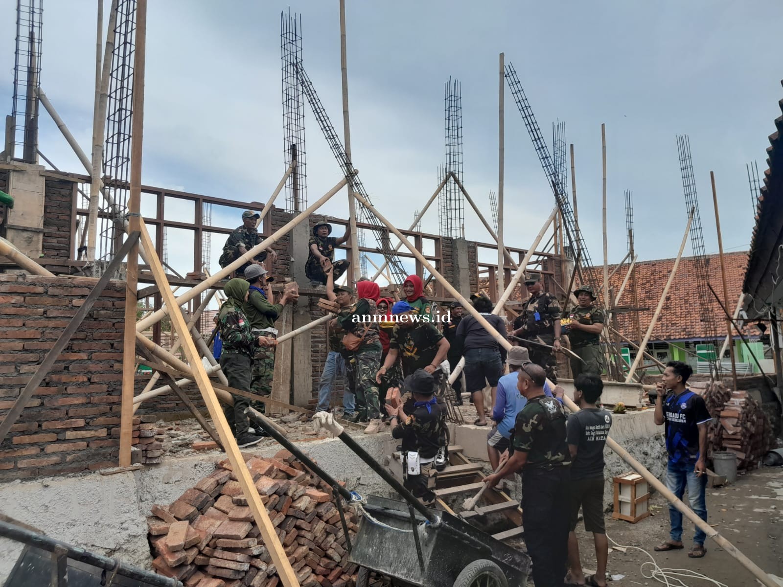 PSIB Kabupaten Cirebon Peduli Pembangunan Masjid