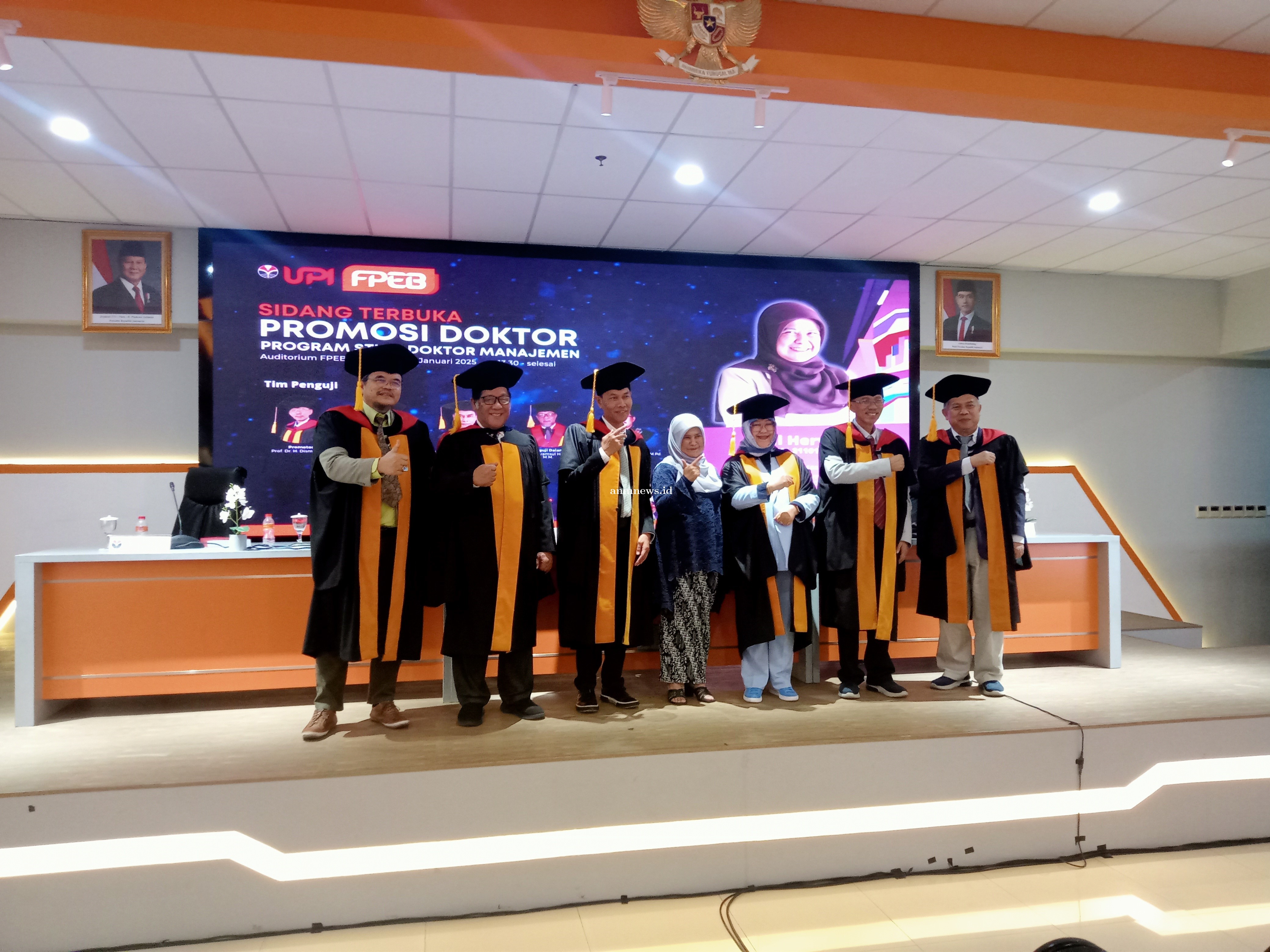 Kepala SMK Negeri 9 Bandung Raih Gelar Doktor
